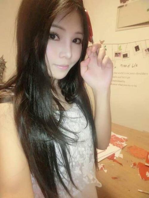 成人欧美在线一区的相关介绍