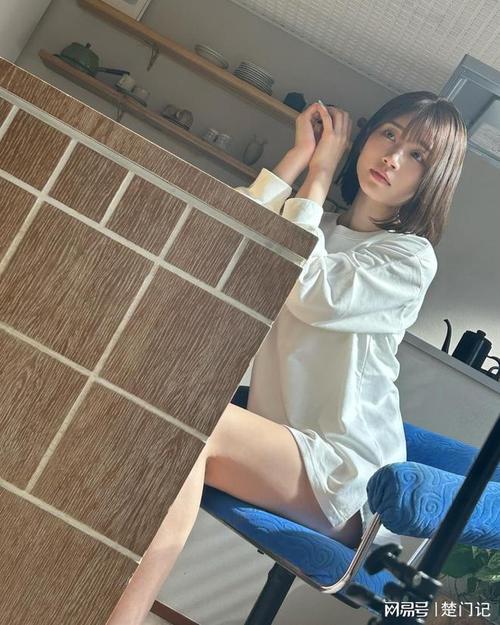 被艹了还被摸小说的相关介绍