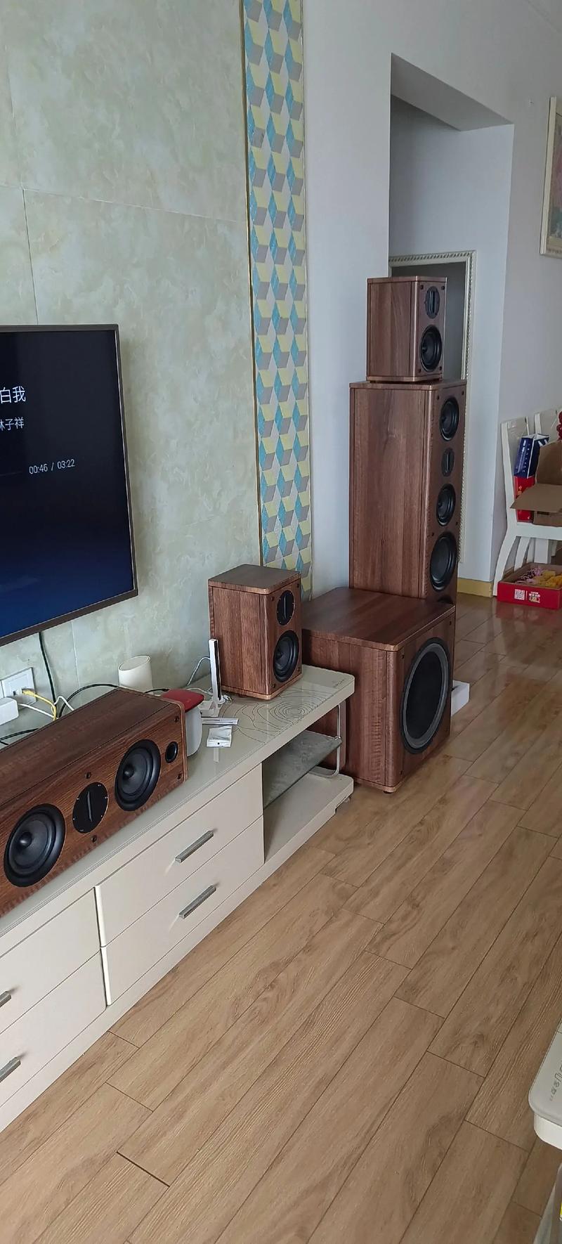 酒店人妻激情偷拍在线的相关介绍