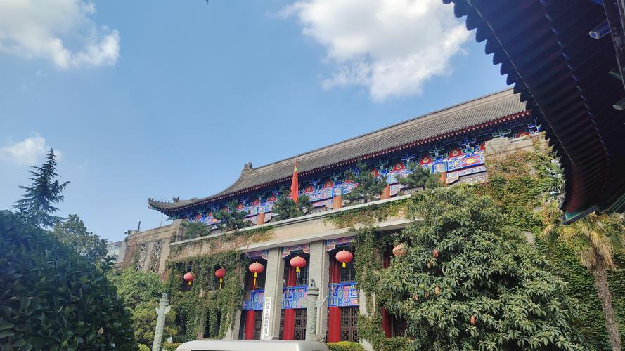 处女警花好紧好深的相关介绍